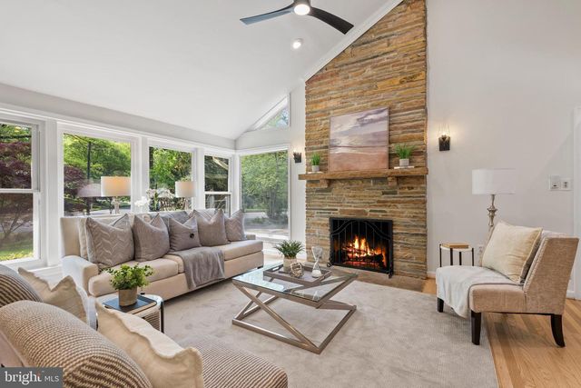 7616 ADMIRAL DR, Alexandria, VA 22308