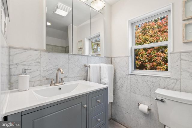 7616 ADMIRAL DR, Alexandria, VA 22308