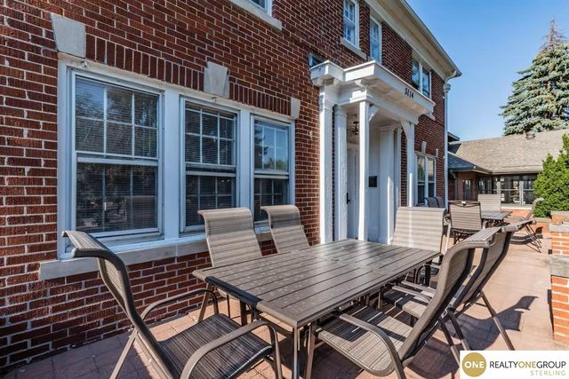 5114 Dodge Street, Omaha, NE 68132
