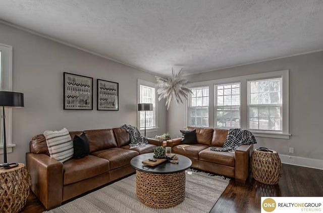 5114 Dodge Street, Omaha, NE 68132