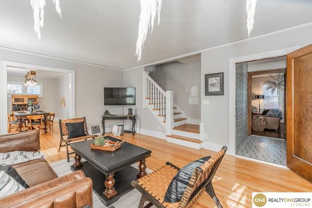 5114 Dodge Street, Omaha, NE 68132