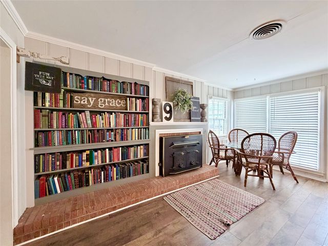 809 S Leggett Drive, Abilene, TX 79605