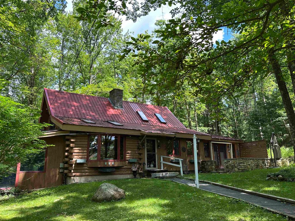 220 Monadnock Street, Troy, NH 03465