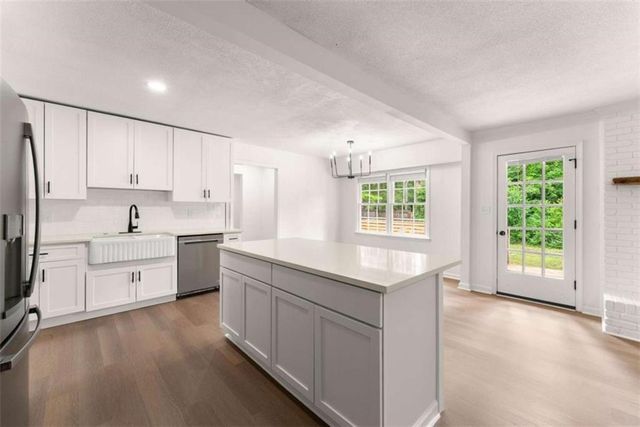 570 Cedar Creek Drive, Athens, GA 30605