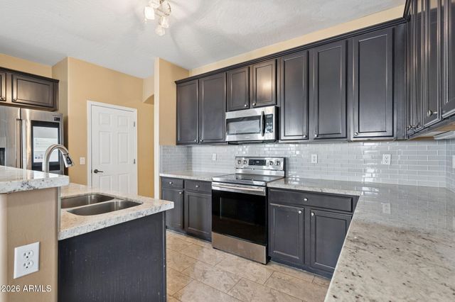 5750 W T RYAN Lane, Laveen, AZ 85339