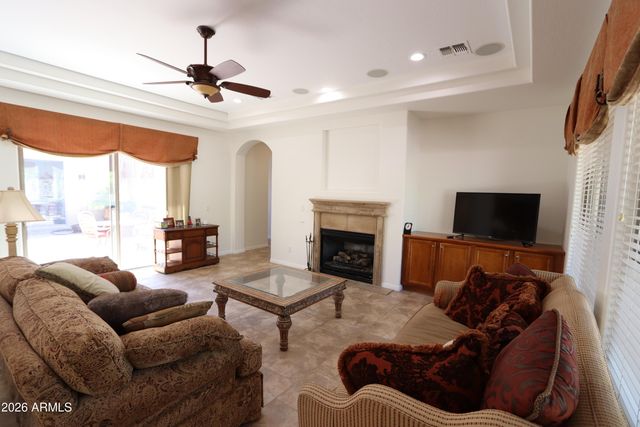 2004 W Calle De Las Estrellas Drive, Phoenix, AZ 85085