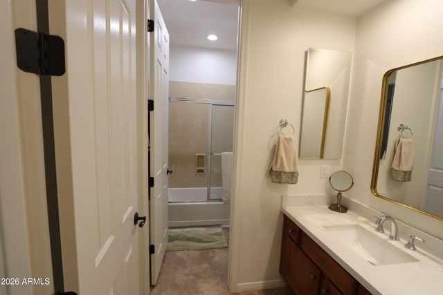 2004 W Calle De Las Estrellas Drive, Phoenix, AZ 85085