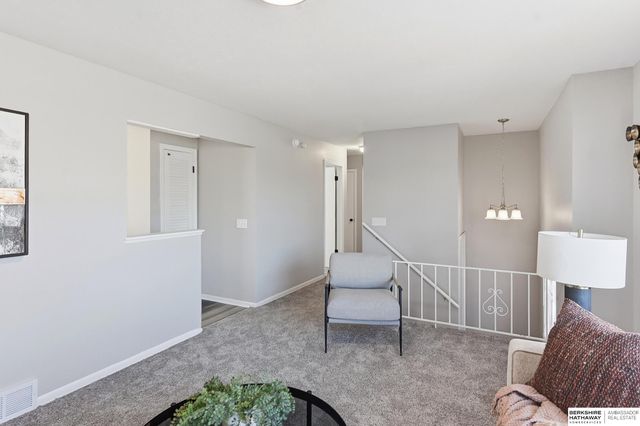 9133 Ames Avenue, Omaha, NE 68134