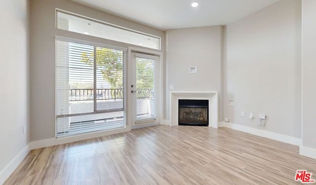 6260 W 3rd Street 3-118, Los Angeles, CA 90036