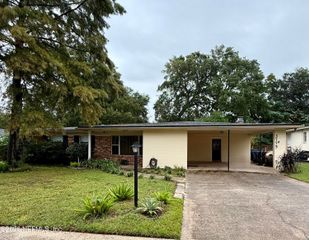 3775 BESS Road, Jacksonville, FL 32277