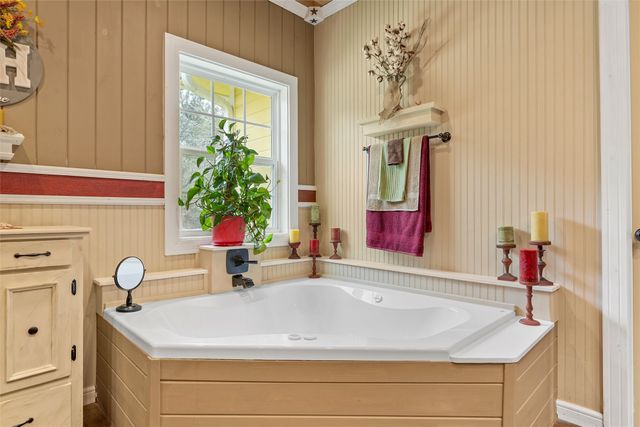 655 Texas 236 Highway, Moody, TX 76557