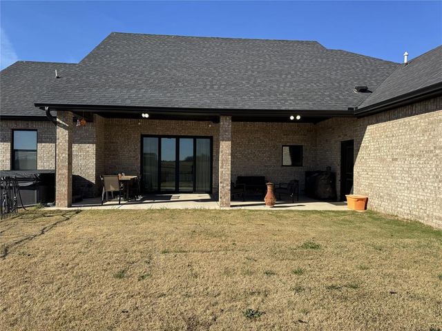 15507 N 2980 Road, Crescent, OK 73028
