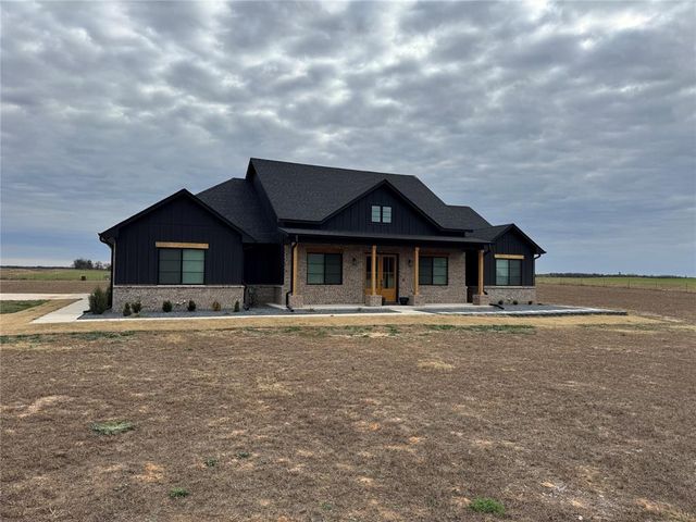 15507 N 2980 Road, Crescent, OK 73028