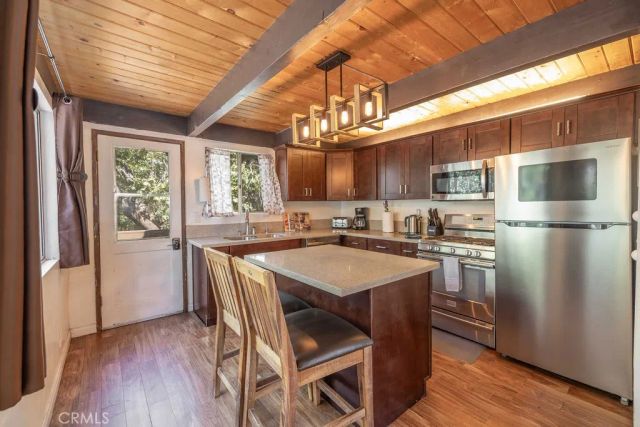 42598 Alta Vista Avenue, Big Bear Lake, CA 92315
