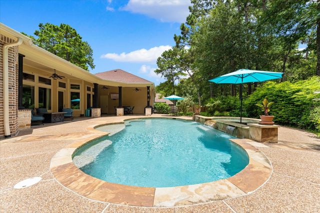 28422 Quiet Way, Magnolia, TX 77355
