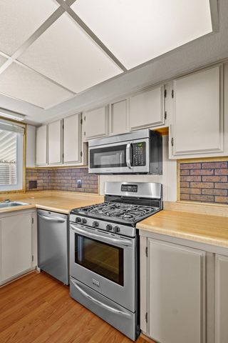 2627 W Midvalley Avenue #104, Visalia, CA 93277