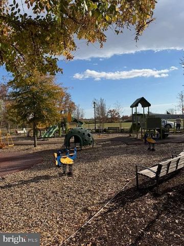 4638 WOODBERRY ST, Riverdale, MD 20737