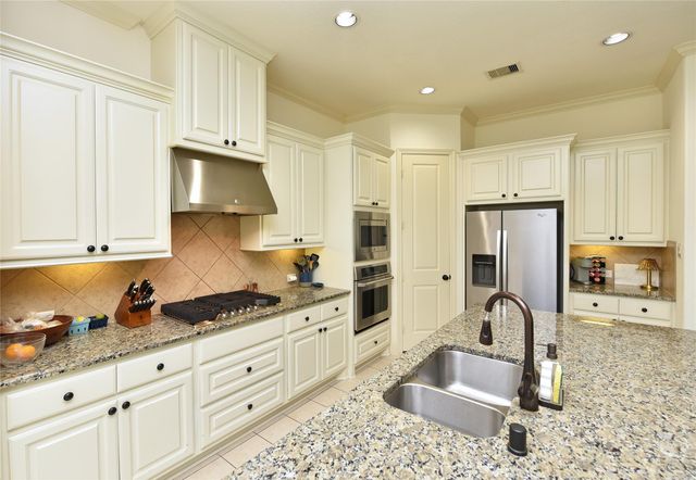 13117 Stoneleigh Terrace Drive, Houston, TX 77077