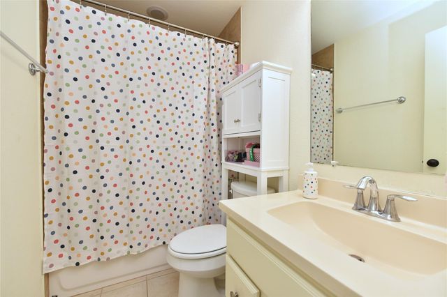 13117 Stoneleigh Terrace Drive, Houston, TX 77077