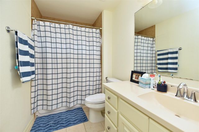 13117 Stoneleigh Terrace Drive, Houston, TX 77077