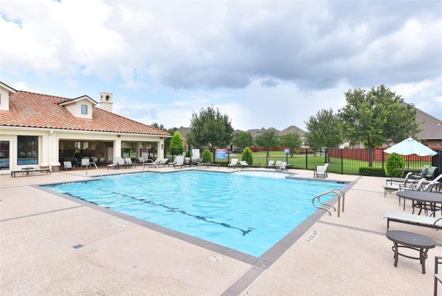 13117 Stoneleigh Terrace Drive, Houston, TX 77077