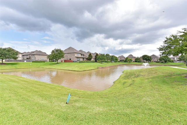 13117 Stoneleigh Terrace Drive, Houston, TX 77077