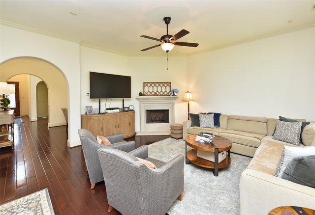 13117 Stoneleigh Terrace Drive, Houston, TX 77077