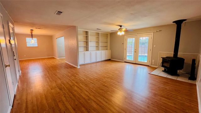 7301 Fishtrap Road, Cross Roads, TX 76227