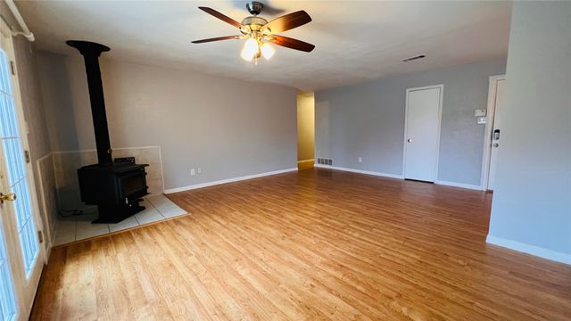 7301 Fishtrap Road, Cross Roads, TX 76227