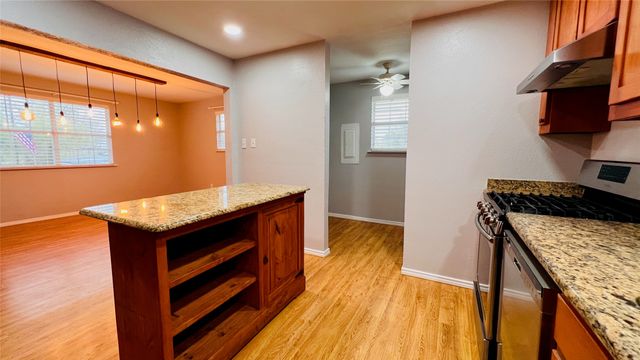 7301 Fishtrap Road, Cross Roads, TX 76227
