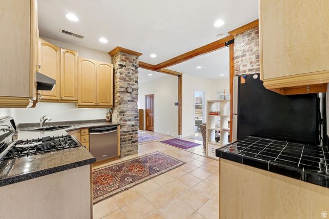 1410 S 300 E, Salt Lake City, UT 84115