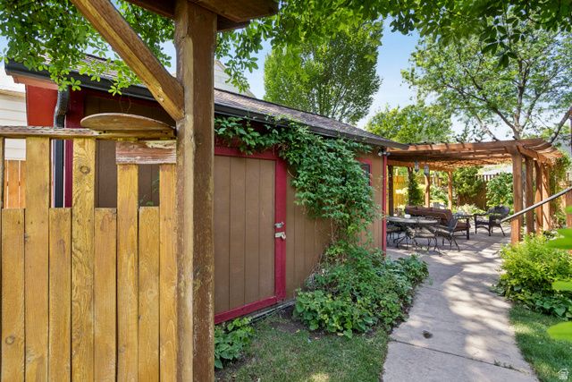 1410 S 300 E, Salt Lake City, UT 84115