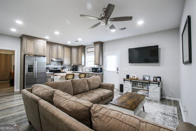 11769 Henry Street, Claxton, GA 30417