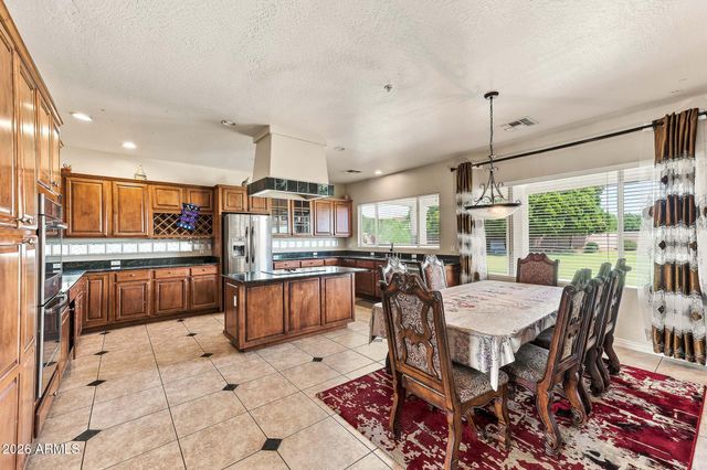 7910 W BRIDEN Lane, Peoria, AZ 85383