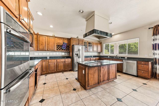 7910 W BRIDEN Lane, Peoria, AZ 85383