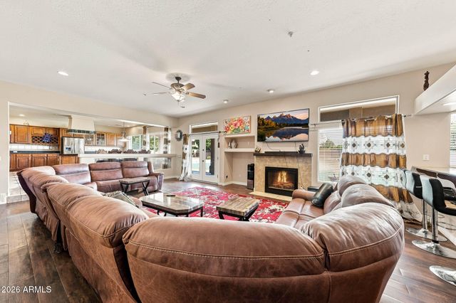 7910 W BRIDEN Lane, Peoria, AZ 85383