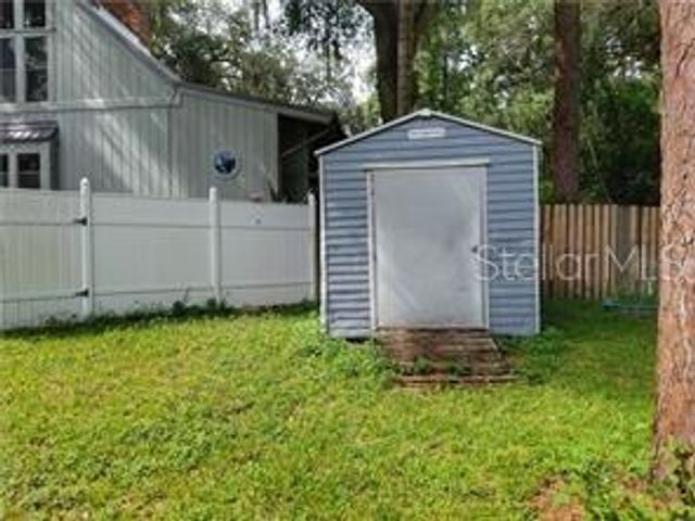 8301 N RIVER OAKS COURT, Tampa, FL 33617