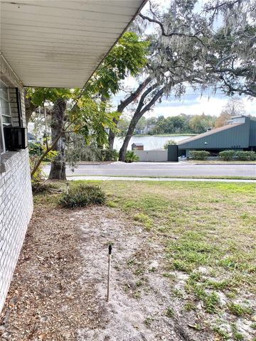 8301 N RIVER OAKS COURT, Tampa, FL 33617