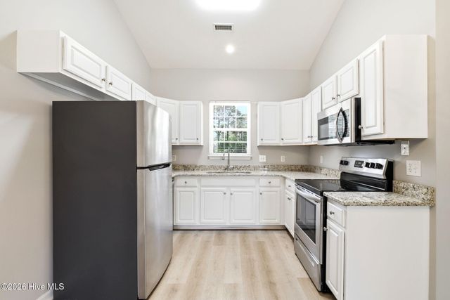 5094 Wyncie Wynd, Southport, NC 28461