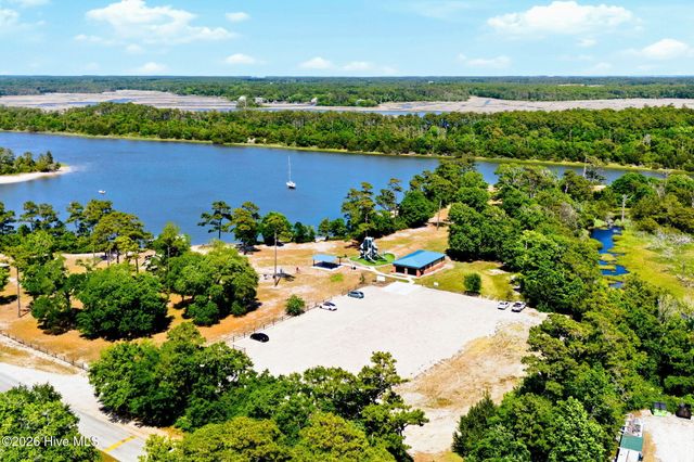 5094 Wyncie Wynd, Southport, NC 28461