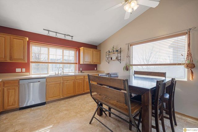 5928 S 186 Avenue, Omaha, NE 68135