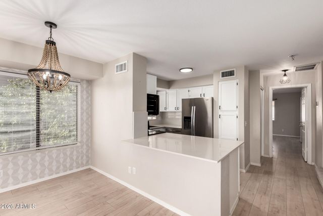 19820 N 13TH Avenue 236, Phoenix, AZ 85027