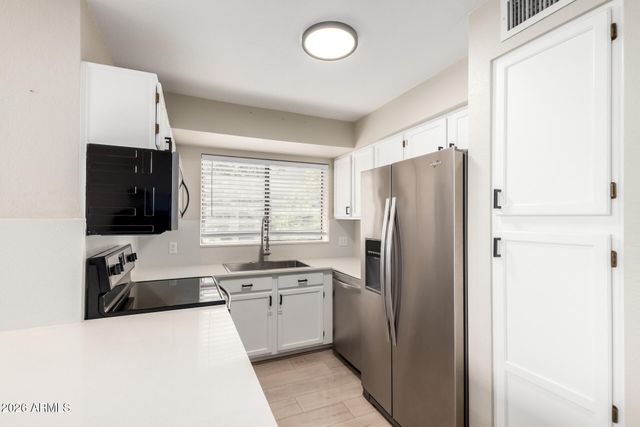 19820 N 13TH Avenue 236, Phoenix, AZ 85027