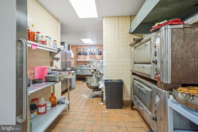 363 WHEAT RD, Vineland, NJ 08360