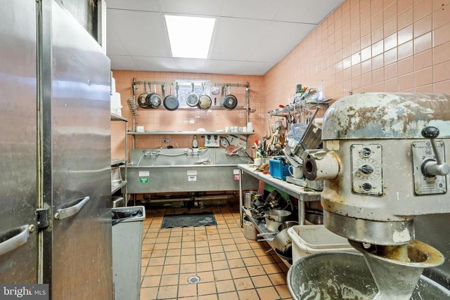 363 WHEAT RD, Vineland, NJ 08360