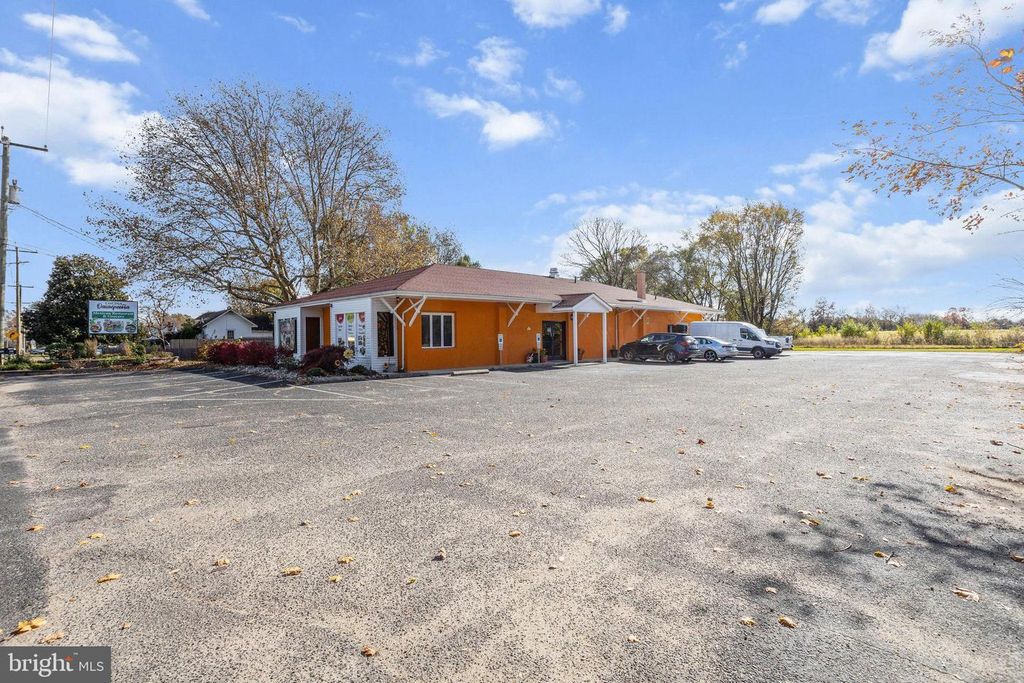 363 WHEAT RD, Vineland, NJ 08360