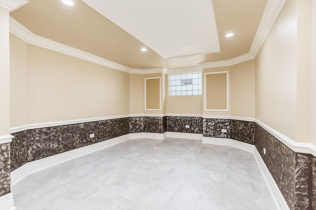 5614 N Campbell Avenue, Chicago, IL 60659