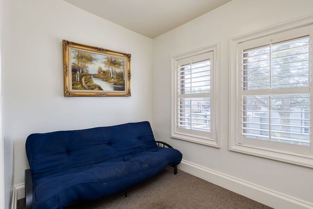 5614 N Campbell Avenue, Chicago, IL 60659