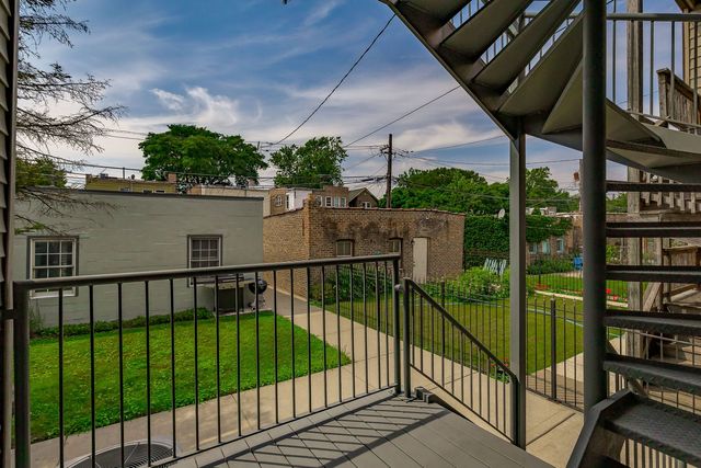 5614 N Campbell Avenue, Chicago, IL 60659