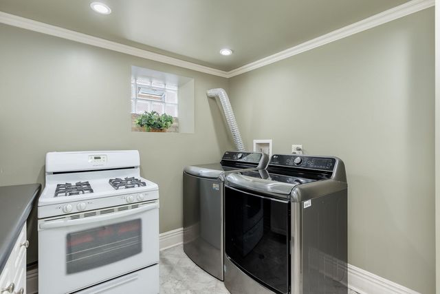 5614 N Campbell Avenue, Chicago, IL 60659